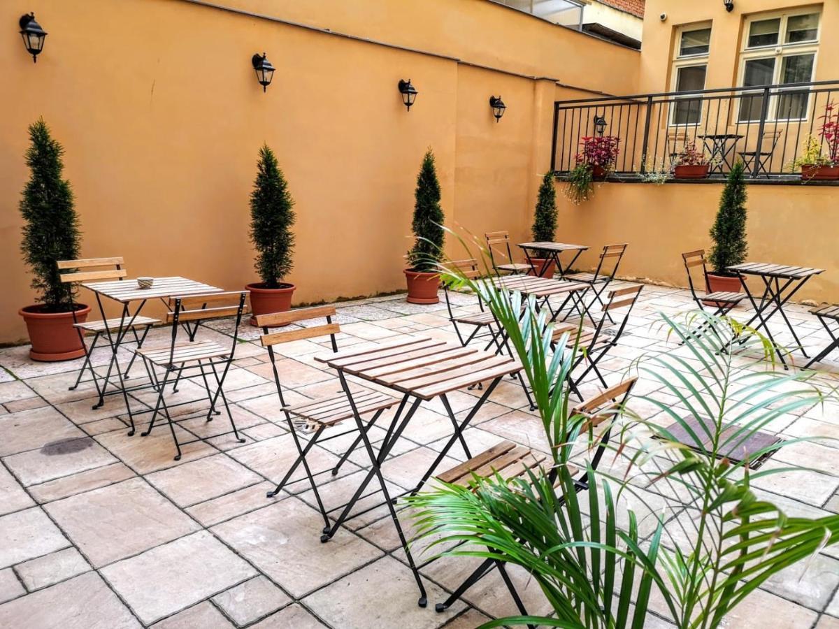 Quentin Prague Hotel Екстериор снимка